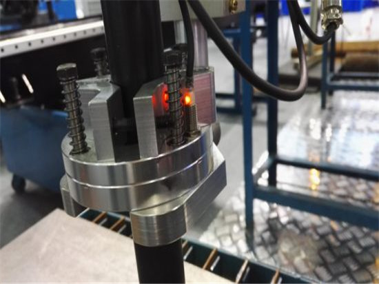 पोर्टेबल इन्वर्टर सस्ते सीएनसी प्लाज्मा लौ काटने की मशीन चीन में बना है