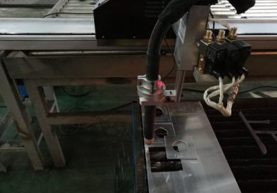 शीट धातु काटने के लिए सीएनसी गैन्ट्री प्रकार ज्वाला ऑक्सी प्लाज्मा काटने की मशीन